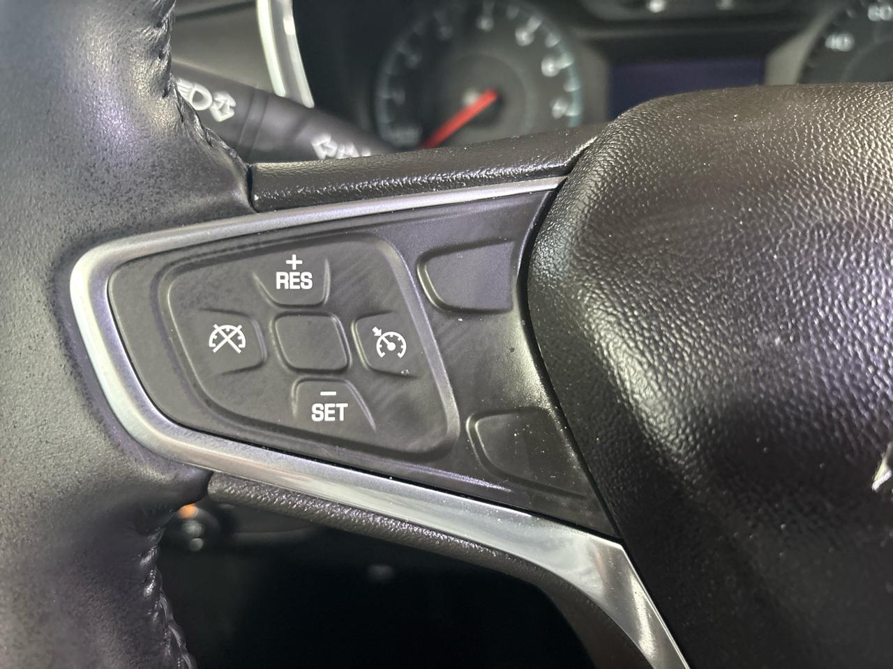 Chevrolet Equinox AWD 4dr LT w/1LT 2018