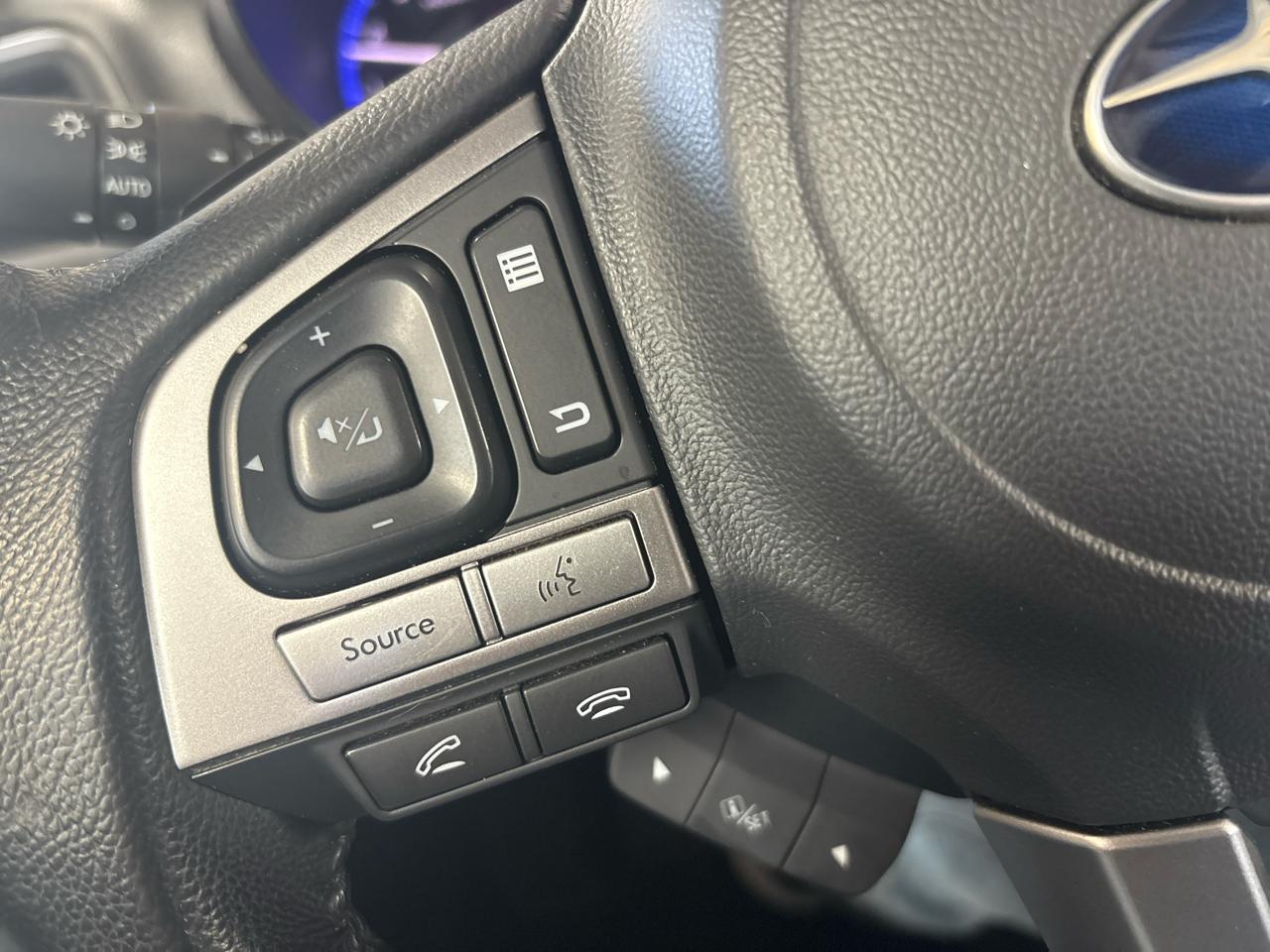 Subaru Legacy 4dr Sdn 2.5i Limited PZEV 2015