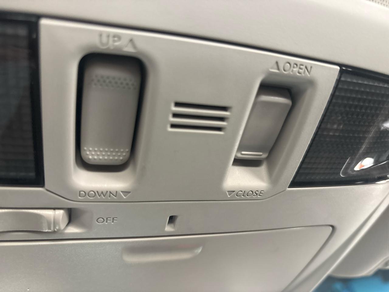 Subaru Legacy 4dr Sdn 2.5i Limited PZEV 2015