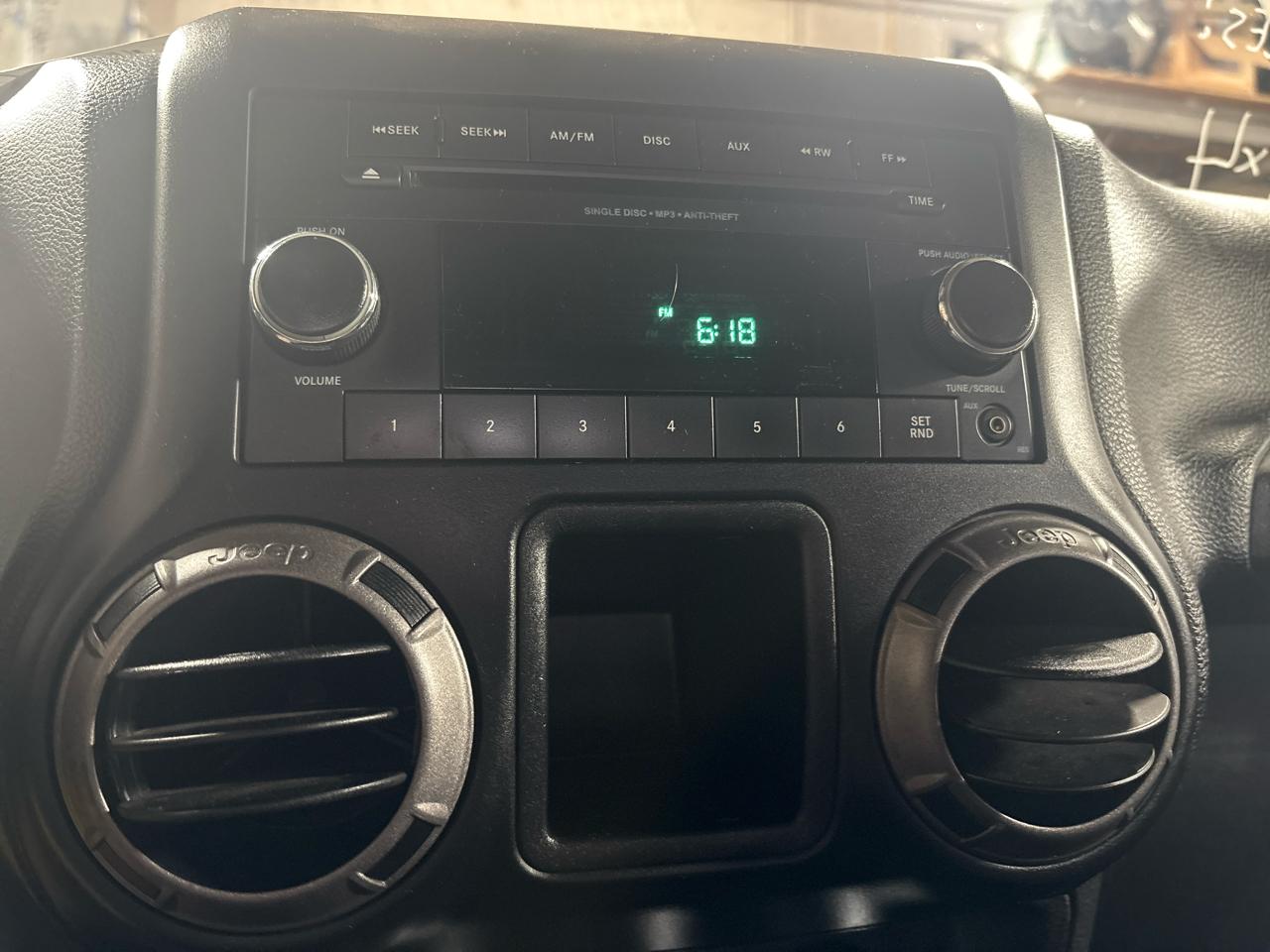 Jeep Wrangler 4WD 2dr Sport 2015