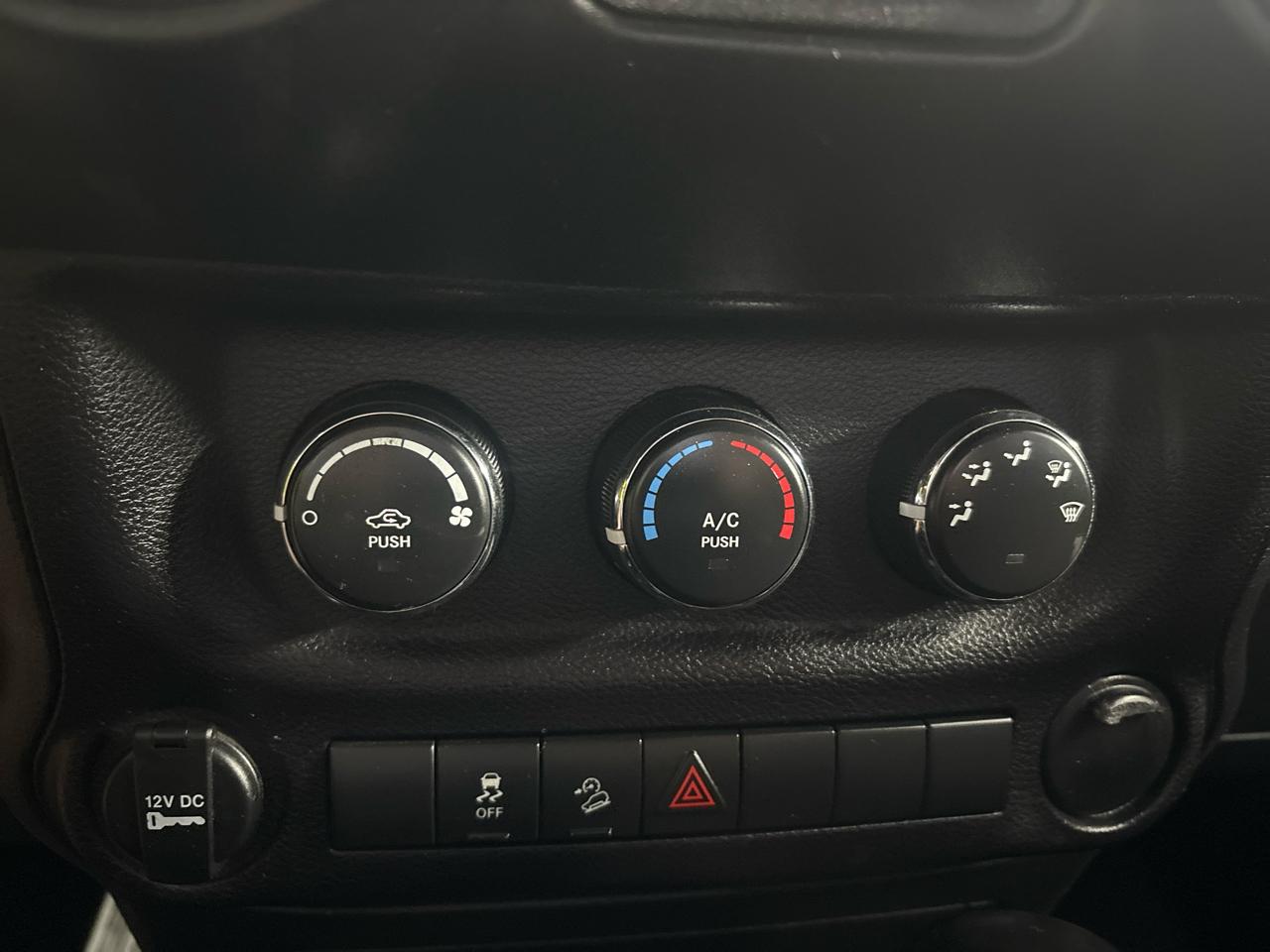 Jeep Wrangler 4WD 2dr Sport 2015