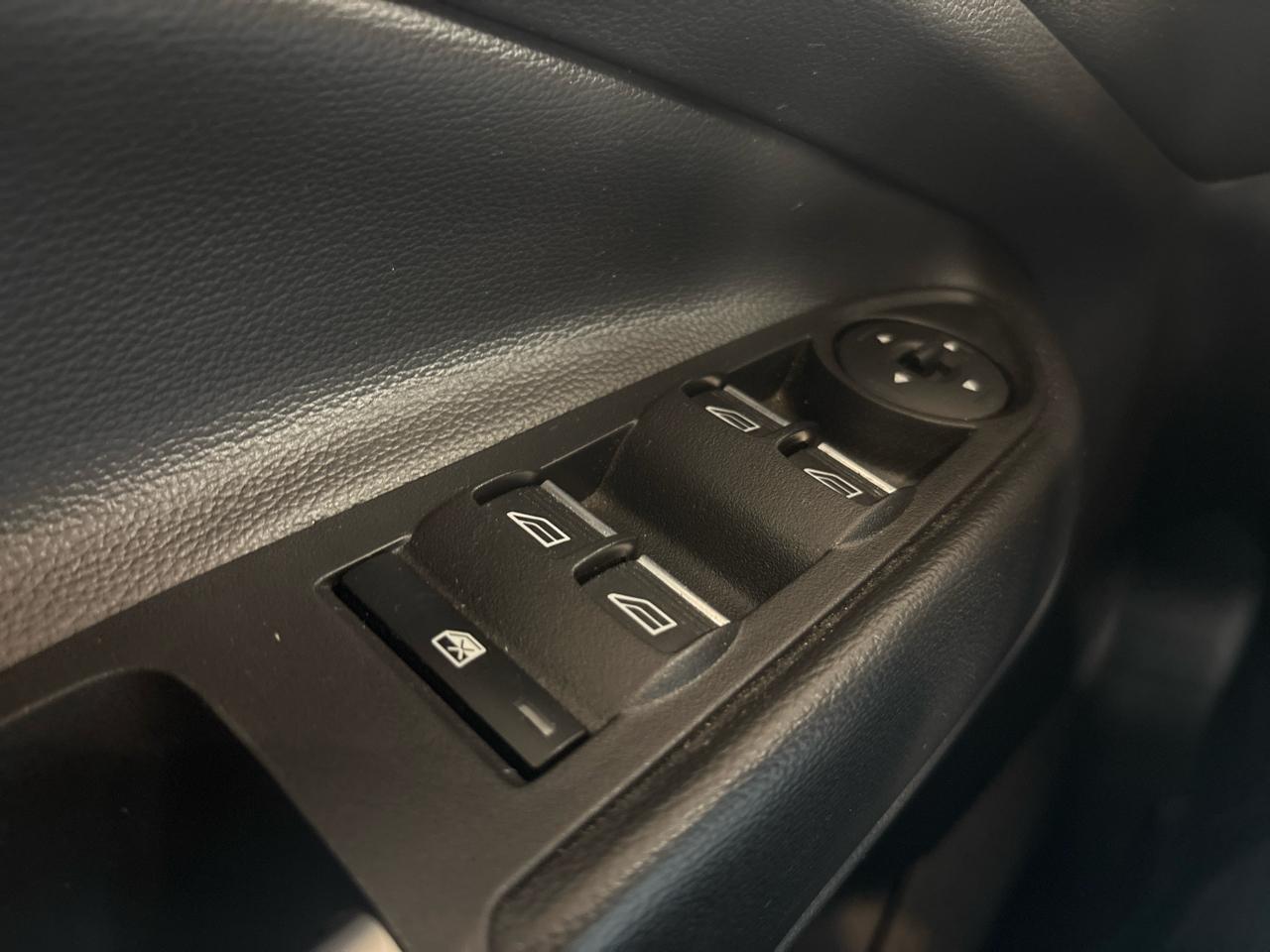 Ford Escape Titanium 4WD 2017