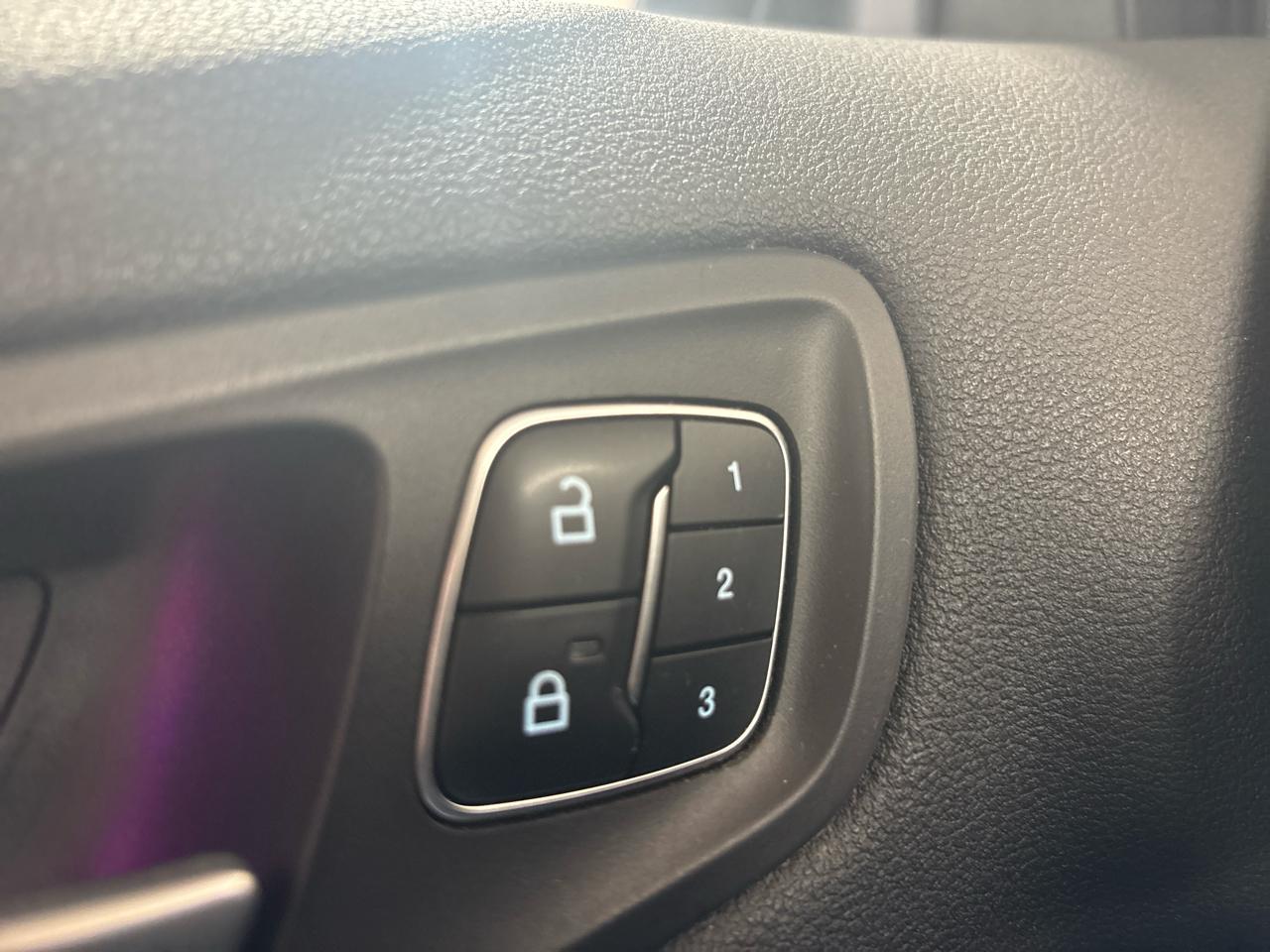 Ford Escape Titanium 4WD 2017