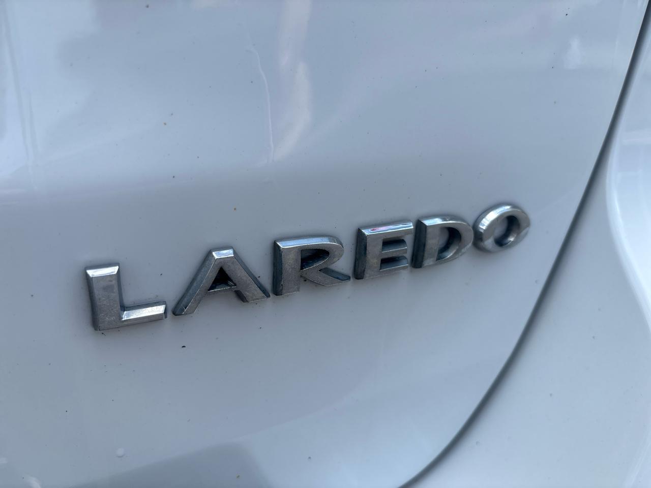 Jeep Grand Cherokee 4WD 4dr Laredo 2015