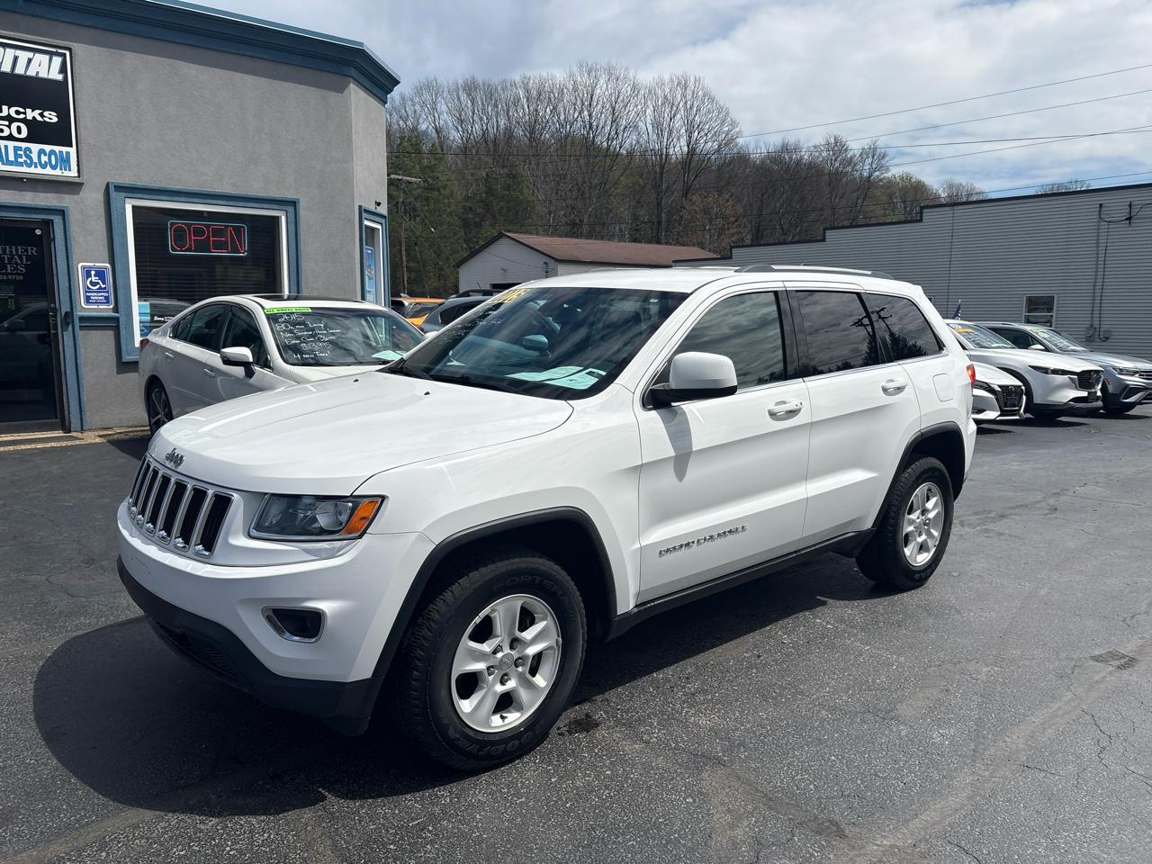 Jeep Grand Cherokee 4WD 4dr Laredo 2015