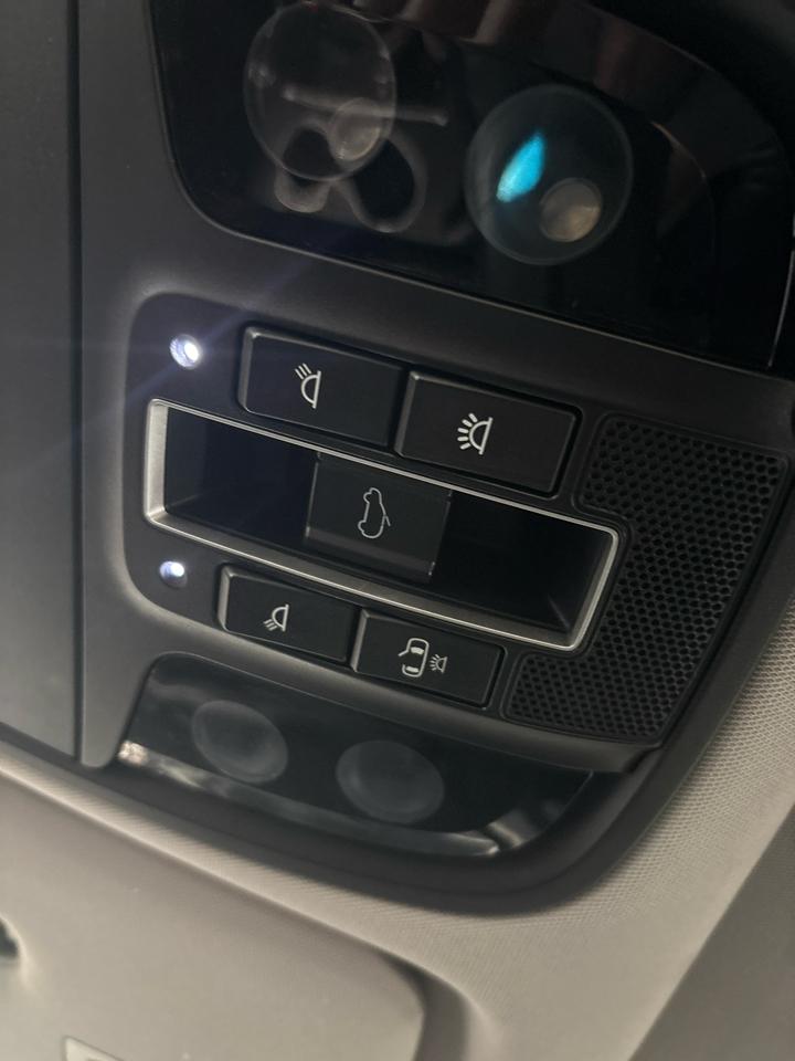 Kia Sorento AWD 4dr 3.3L SX 2016