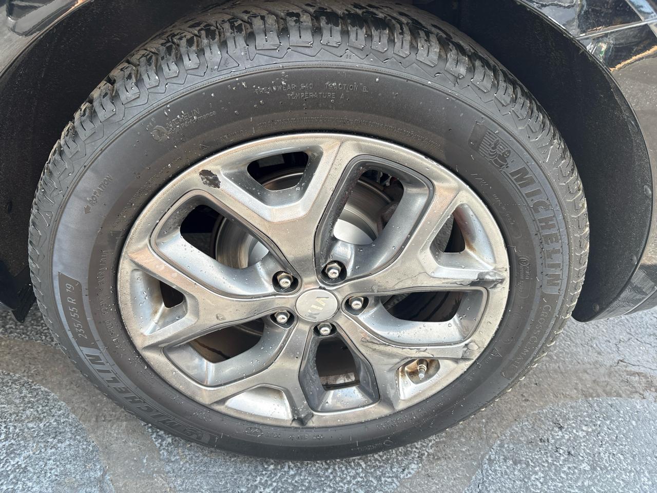 Kia Sorento AWD 4dr 3.3L SX 2016