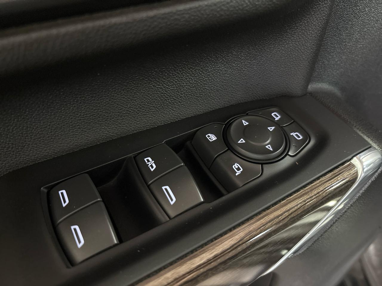 Chevrolet Silverado 2500HD 4WD Crew Cab 159" LT 2022