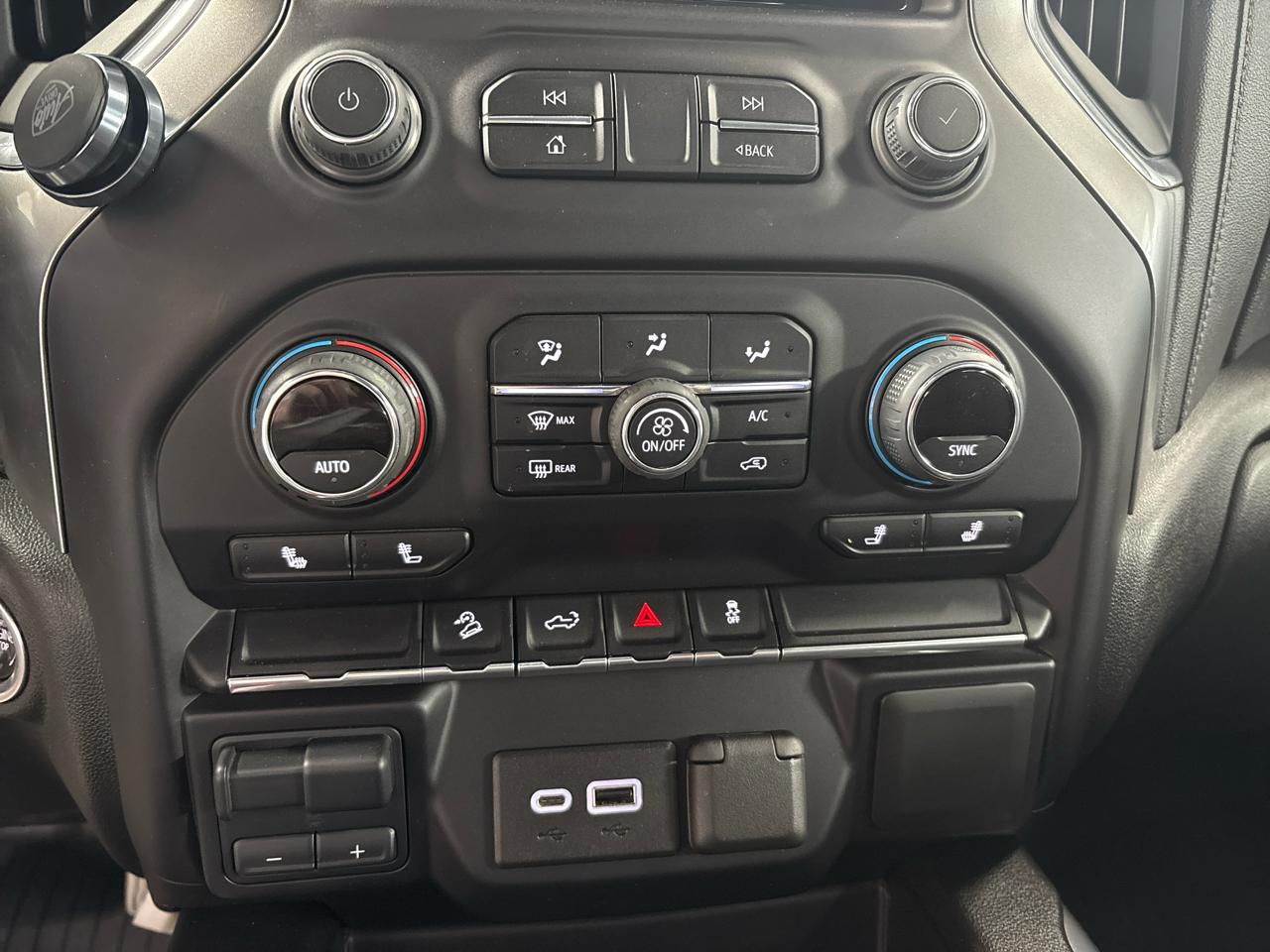 Chevrolet Silverado 2500HD 4WD Crew Cab 159" LT 2022