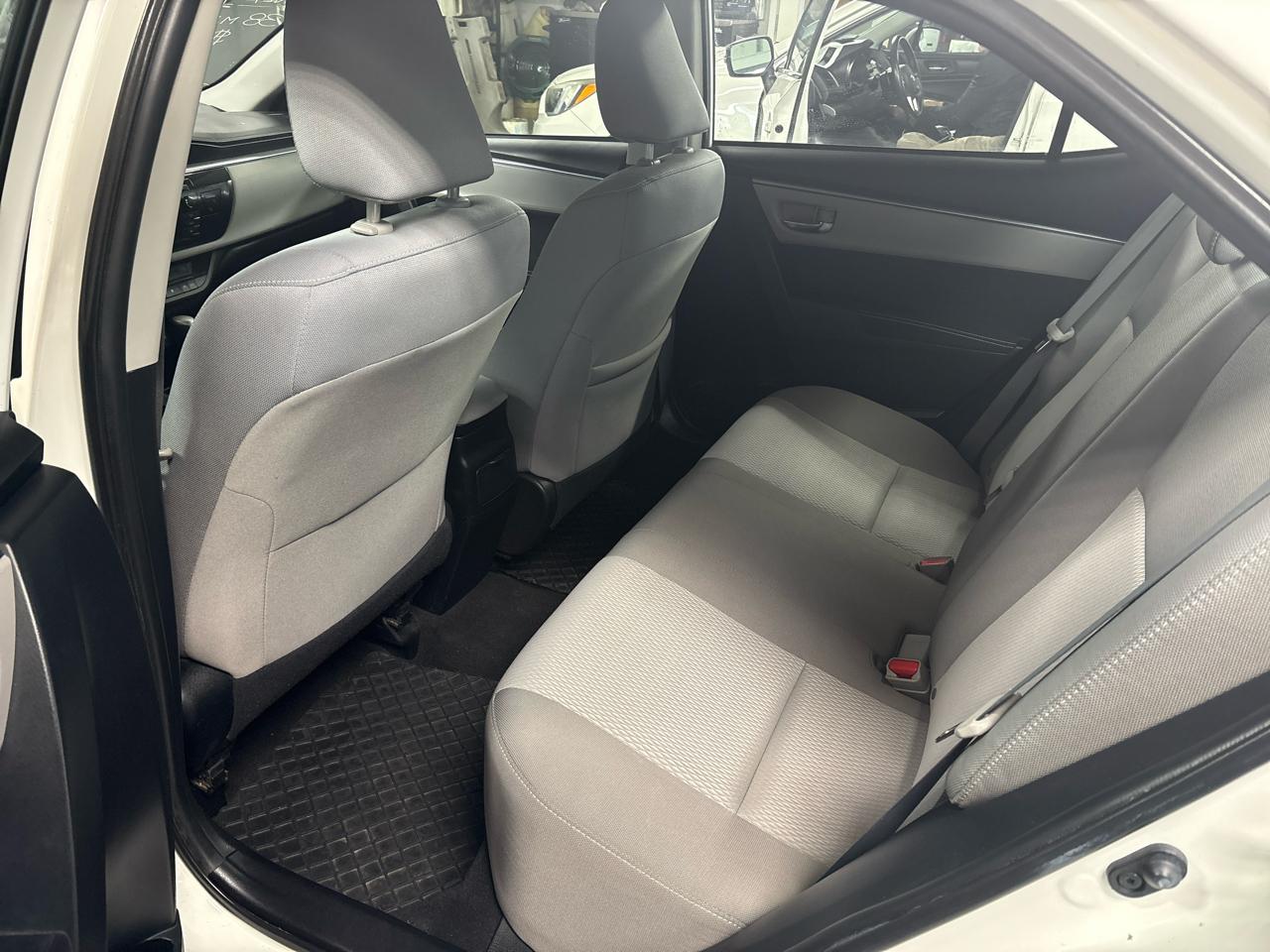 Toyota Corolla 4dr Sdn CVT LE Premium (Natl) 2014