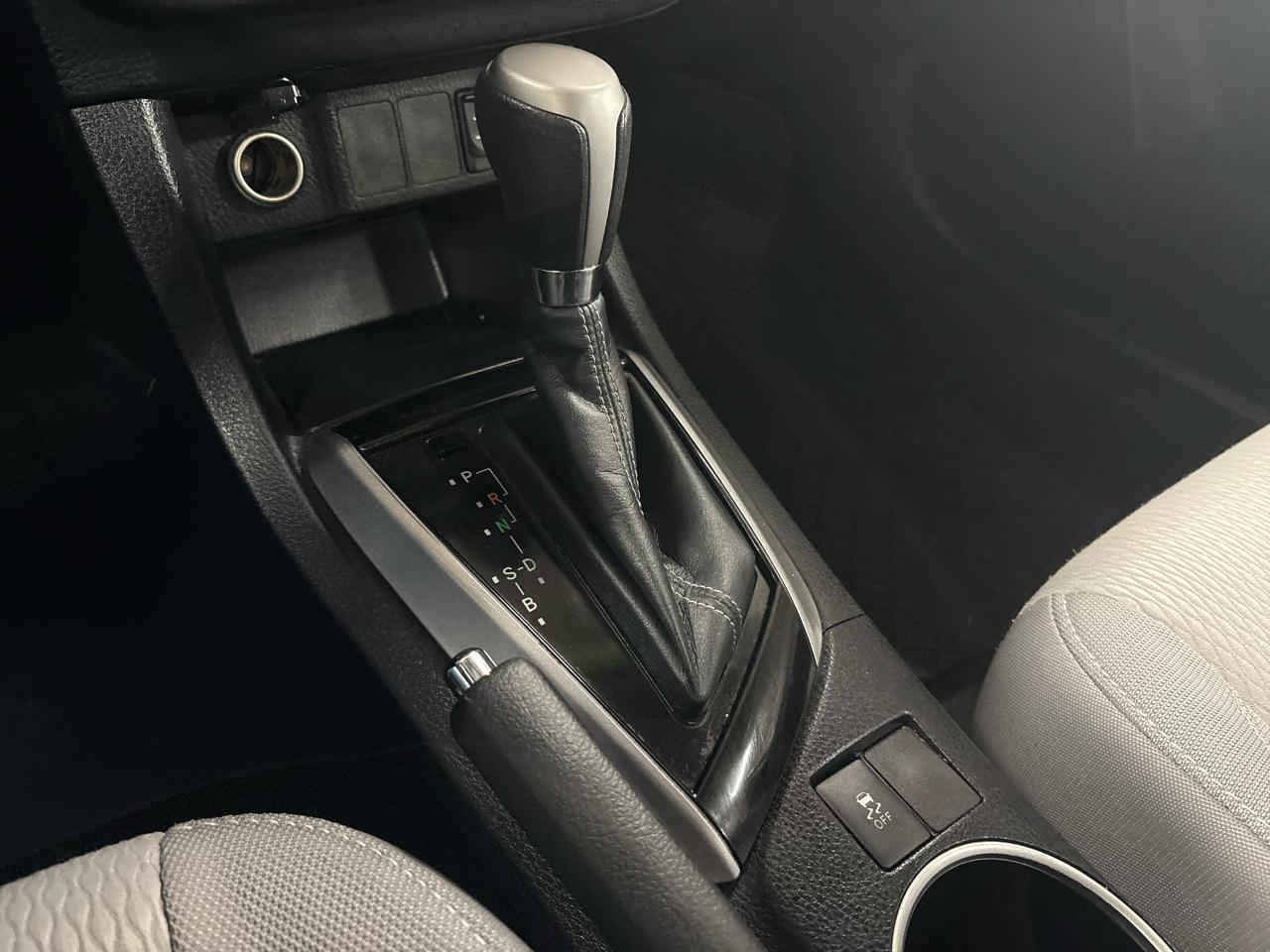 Toyota Corolla 4dr Sdn CVT LE Premium (Natl) 2014