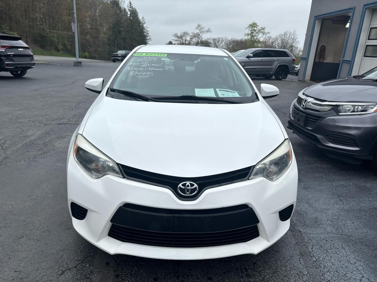 Toyota Corolla 4dr Sdn CVT LE Premium (Natl) 2014