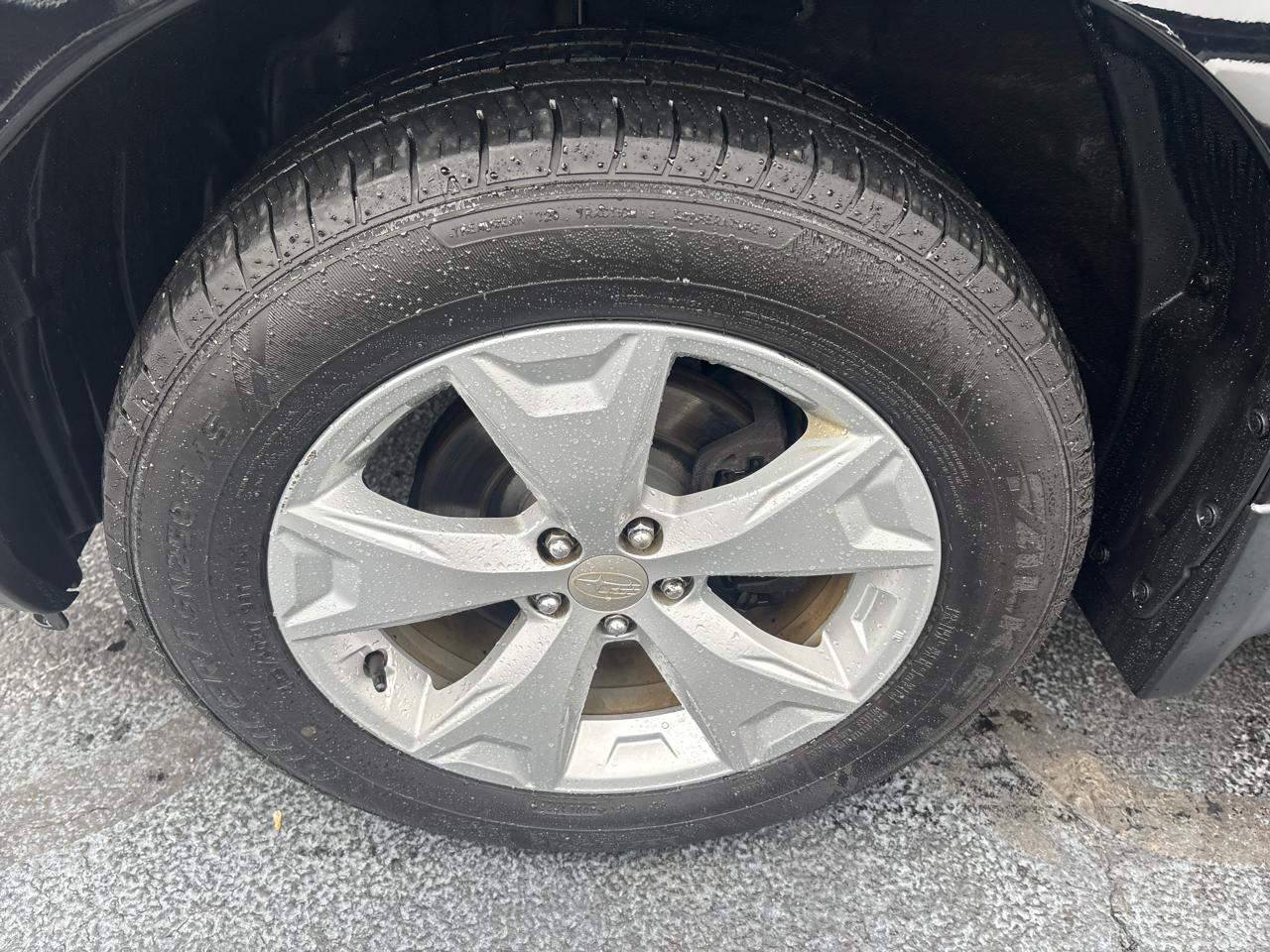 Subaru Forester 4dr CVT 2.5i PZEV 2016