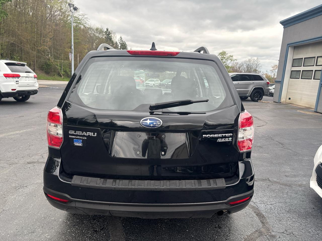 Subaru Forester 4dr CVT 2.5i PZEV 2016