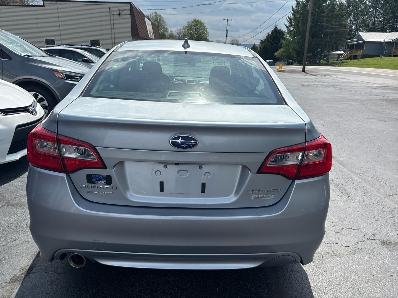 Subaru Legacy 4dr Sdn 2.5i Premium PZEV 2016