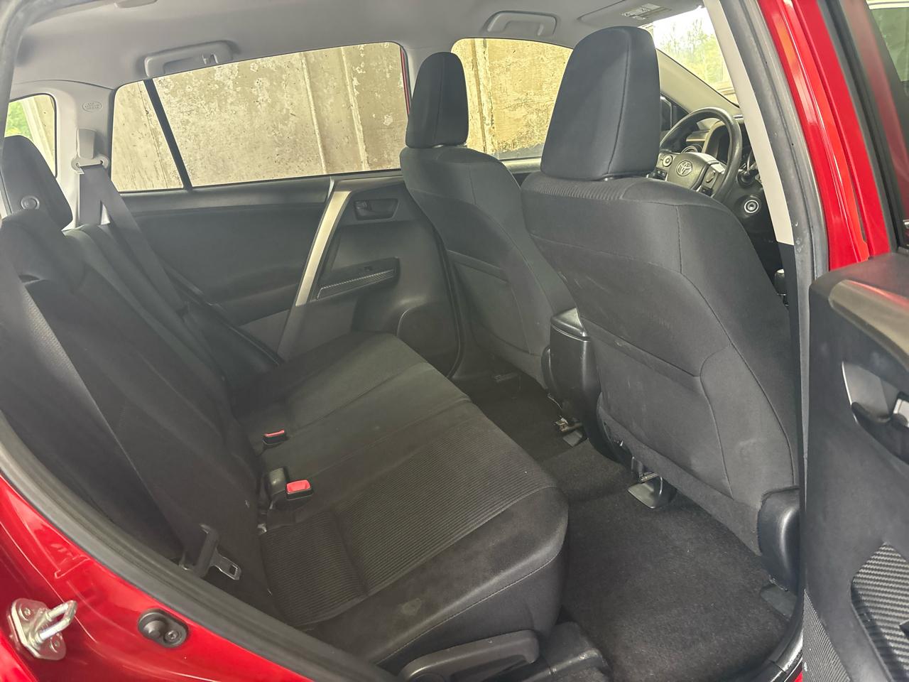 Toyota RAV4 AWD 4dr LE (Natl) 2014