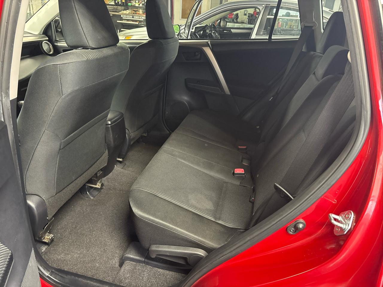 Toyota RAV4 AWD 4dr LE (Natl) 2014