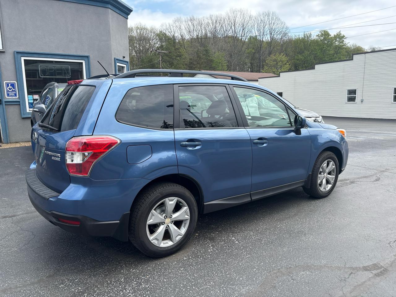 Subaru Forester 4dr CVT 2.5i Premium PZEV 2015