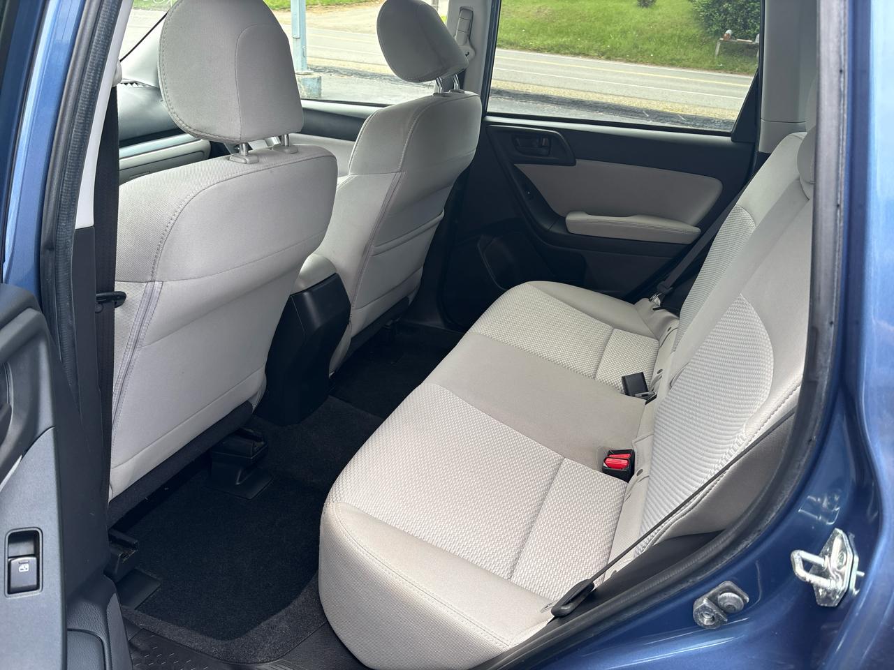 Subaru Forester 4dr CVT 2.5i Premium PZEV 2015