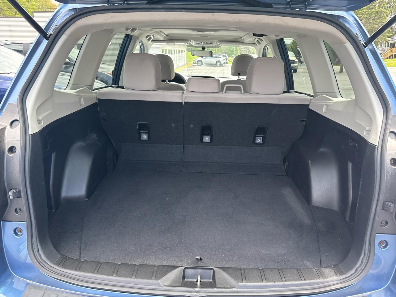 Subaru Forester 4dr CVT 2.5i Premium PZEV 2015