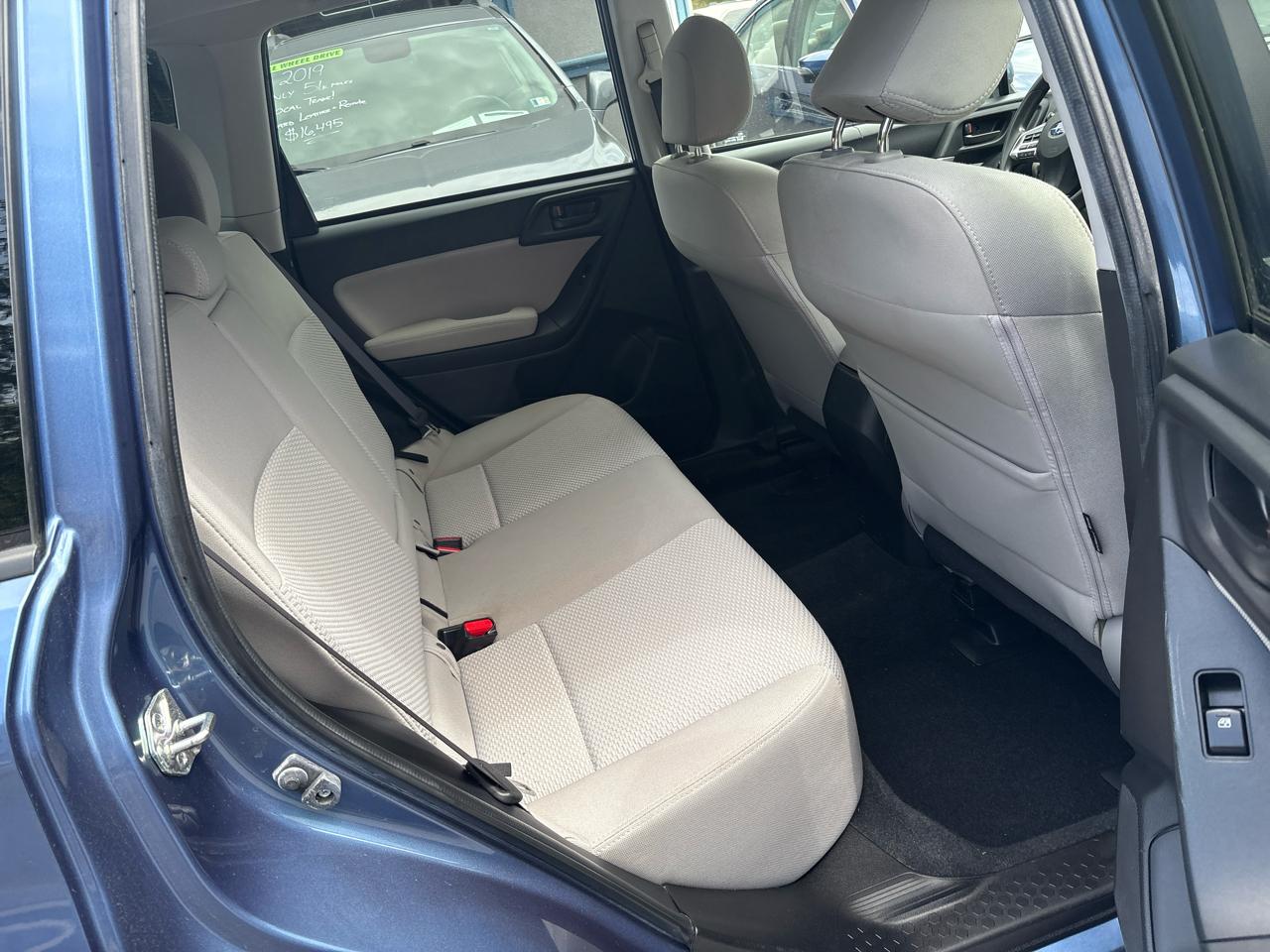 Subaru Forester 4dr CVT 2.5i Premium PZEV 2015