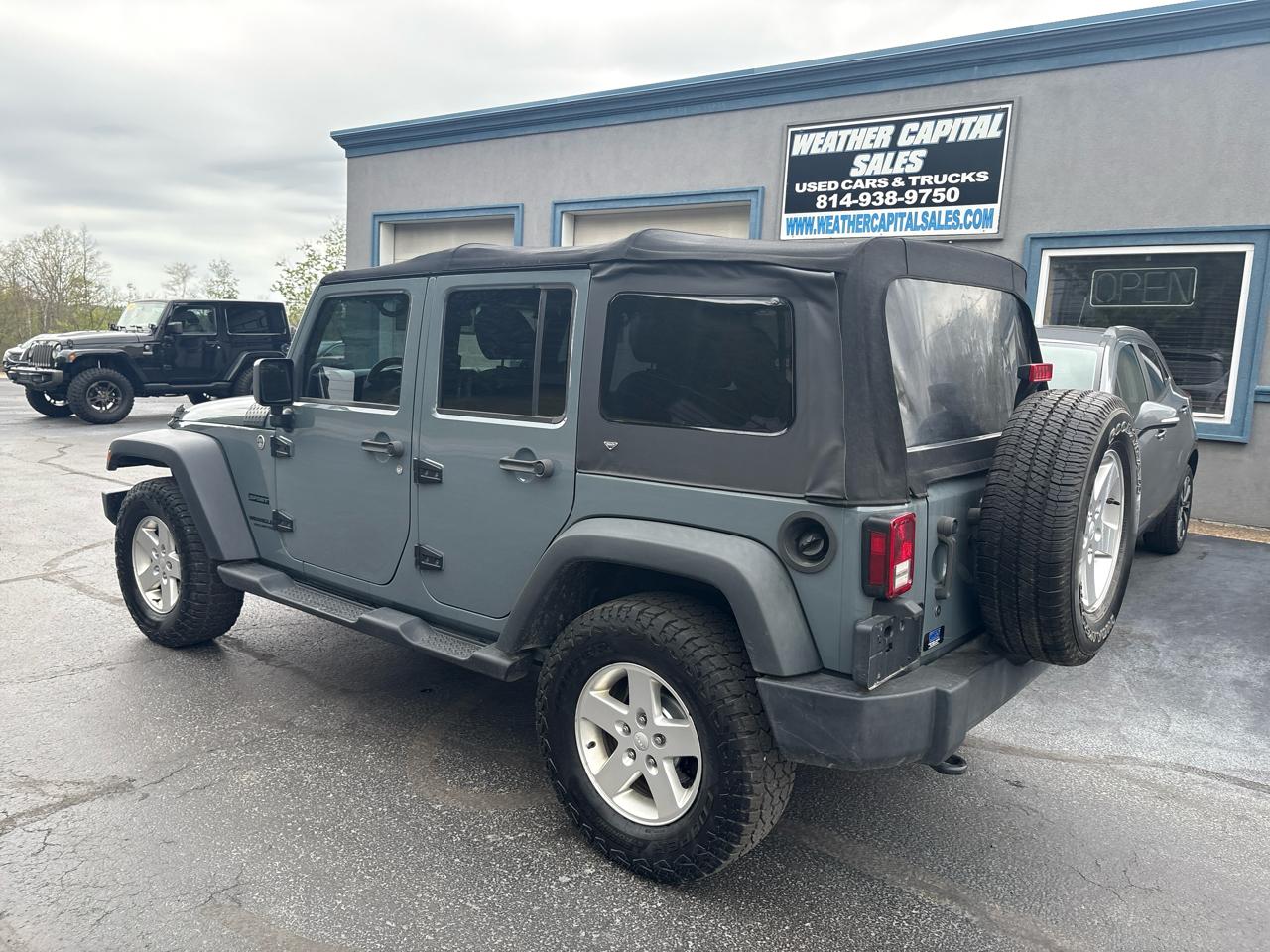 Jeep Wrangler Unlimited 4WD 4dr Sport 2014
