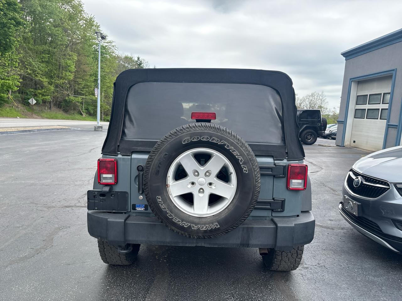 Jeep Wrangler Unlimited 4WD 4dr Sport 2014