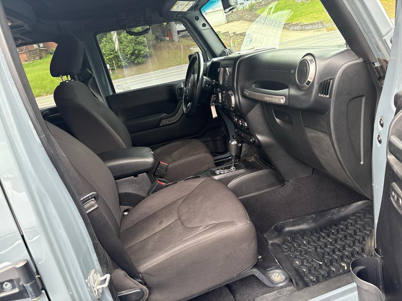 Jeep Wrangler Unlimited 4WD 4dr Sport 2014