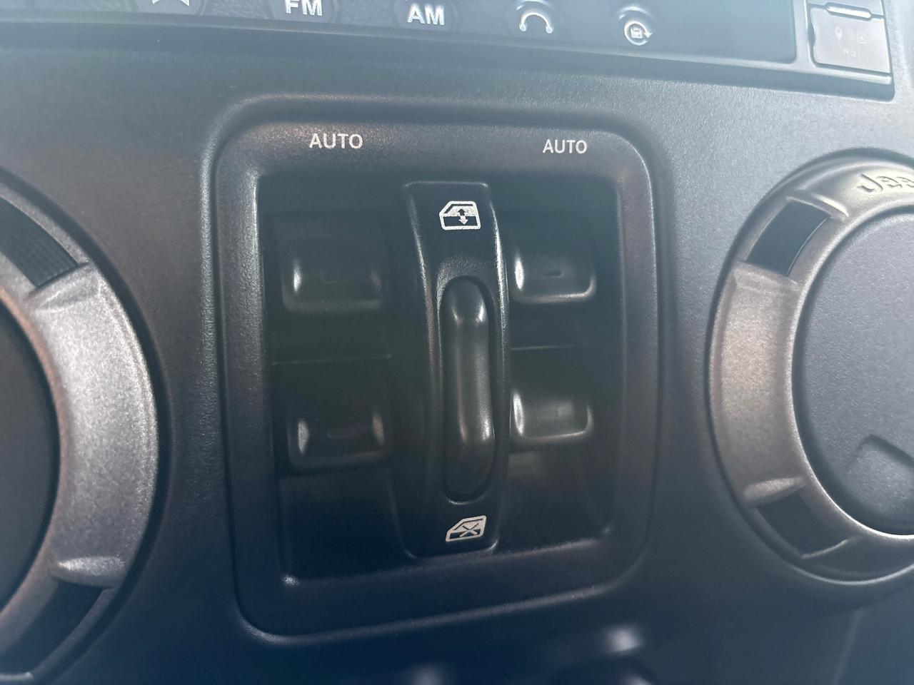Jeep Wrangler Unlimited 4WD 4dr Sport 2014