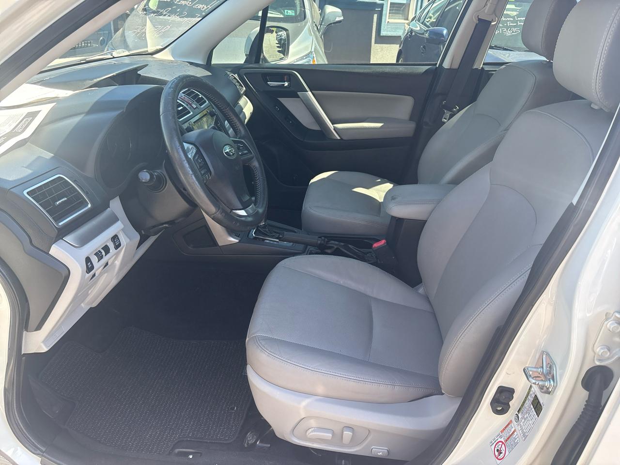 Subaru Forester 4dr CVT 2.5i Touring PZEV 2016