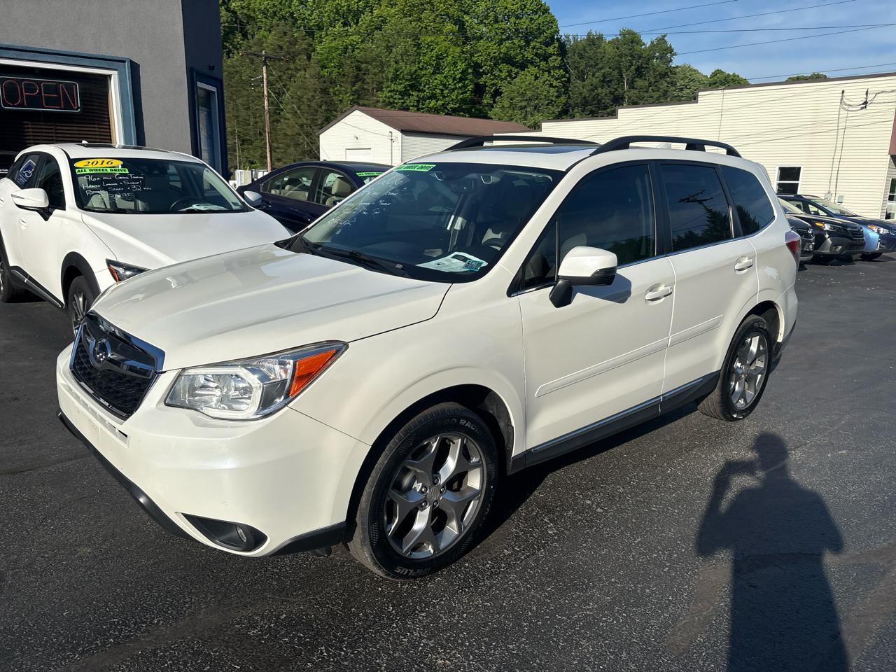 Subaru Forester 4dr CVT 2.5i Touring PZEV 2016