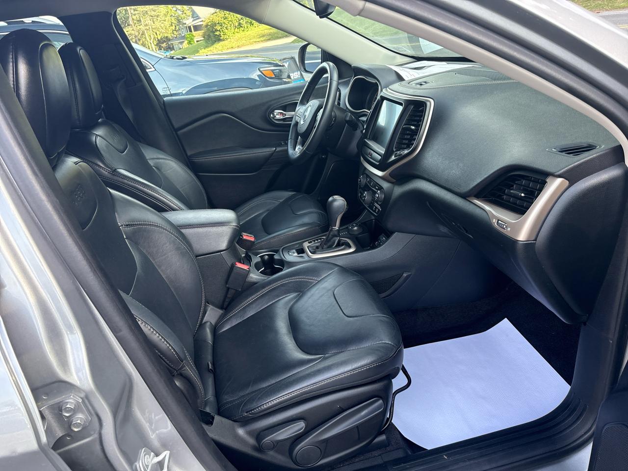 Jeep Cherokee 4WD 4dr Limited 2016