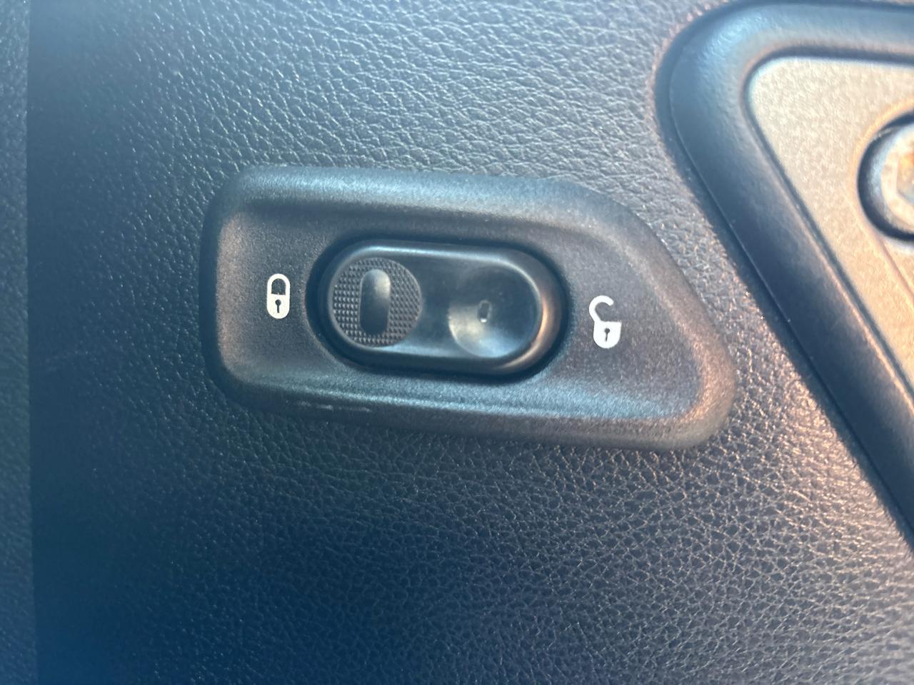 Jeep Wrangler 4WD 2dr Sport 2015