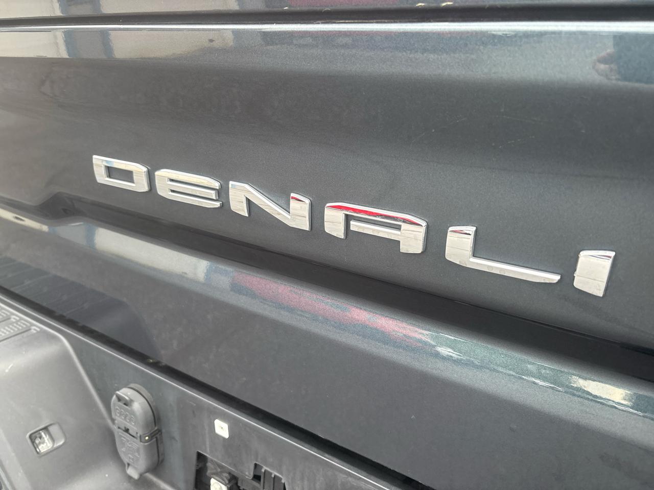 GMC Sierra 1500 4WD Crew Cab 147" Denali 2020