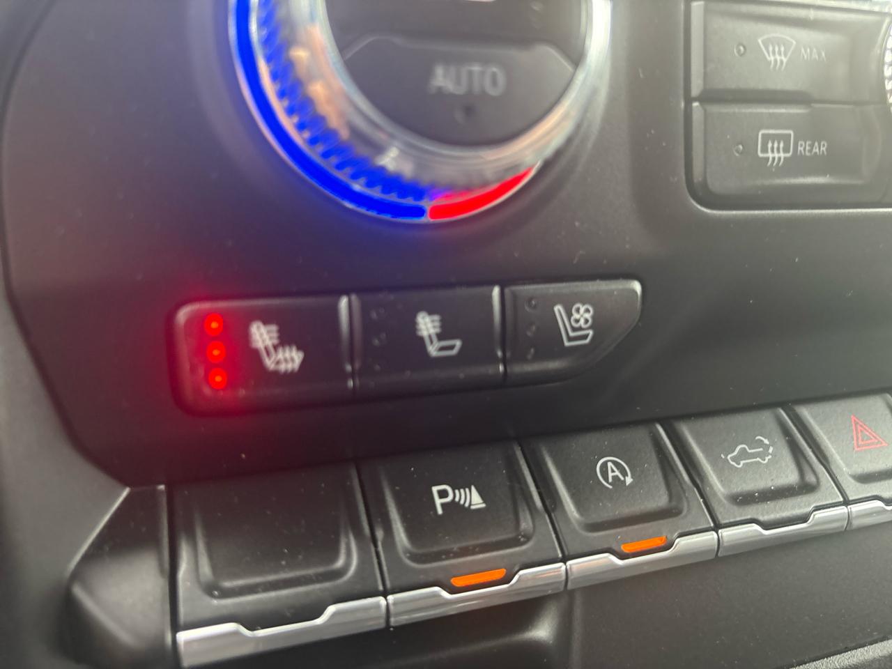 GMC Sierra 1500 4WD Crew Cab 147" Denali 2020