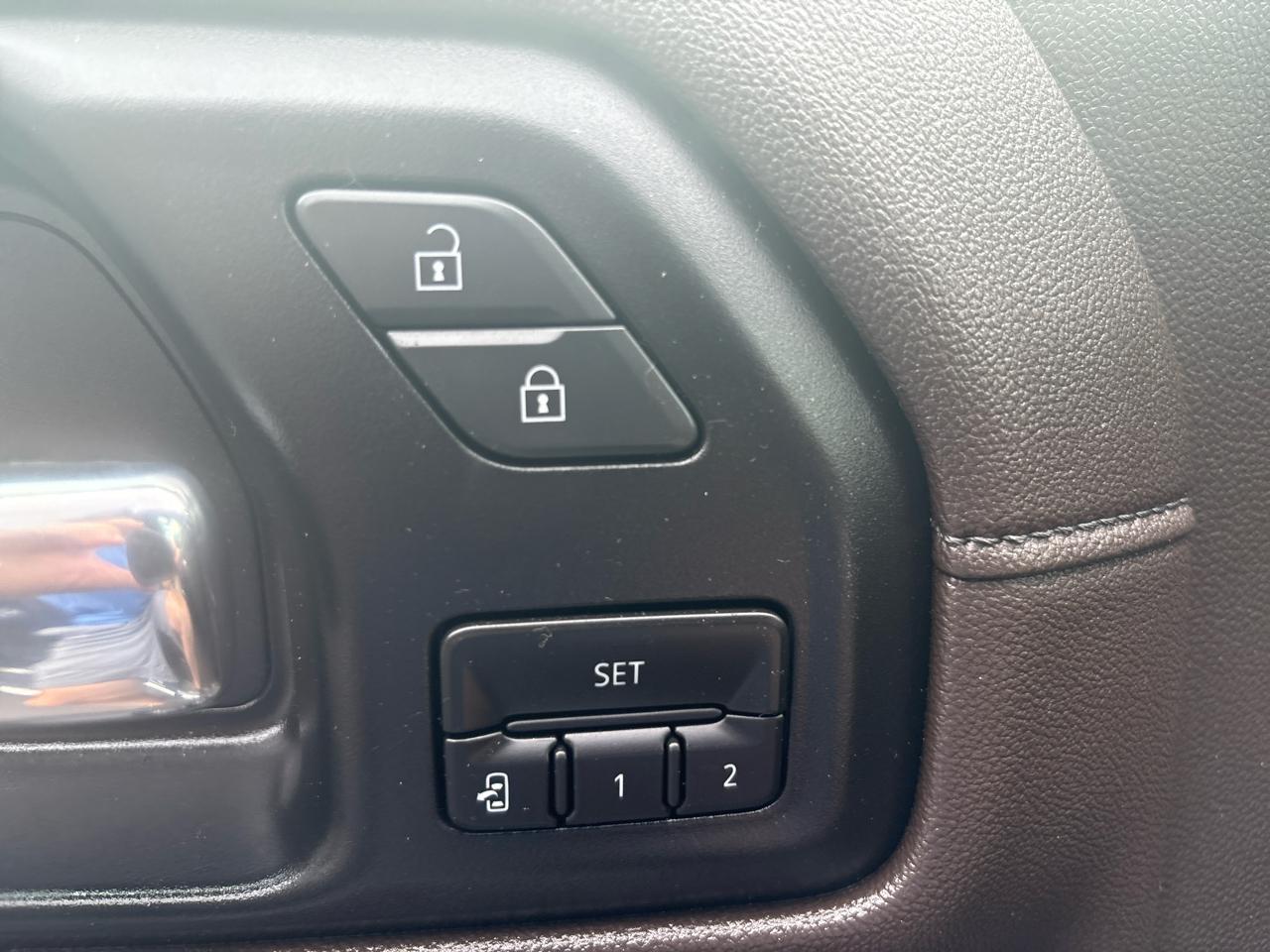 GMC Sierra 1500 4WD Crew Cab 147" Denali 2020