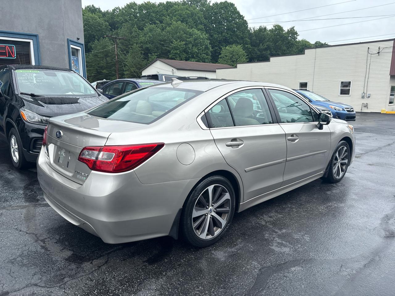 Subaru Legacy 2.5i Limited 2017