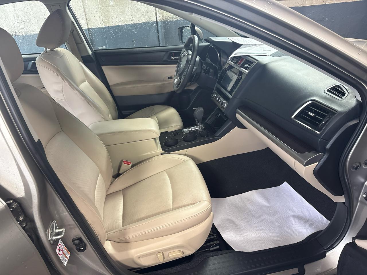 Subaru Legacy 2.5i Limited 2017