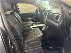 2017 Nissan Titan 
