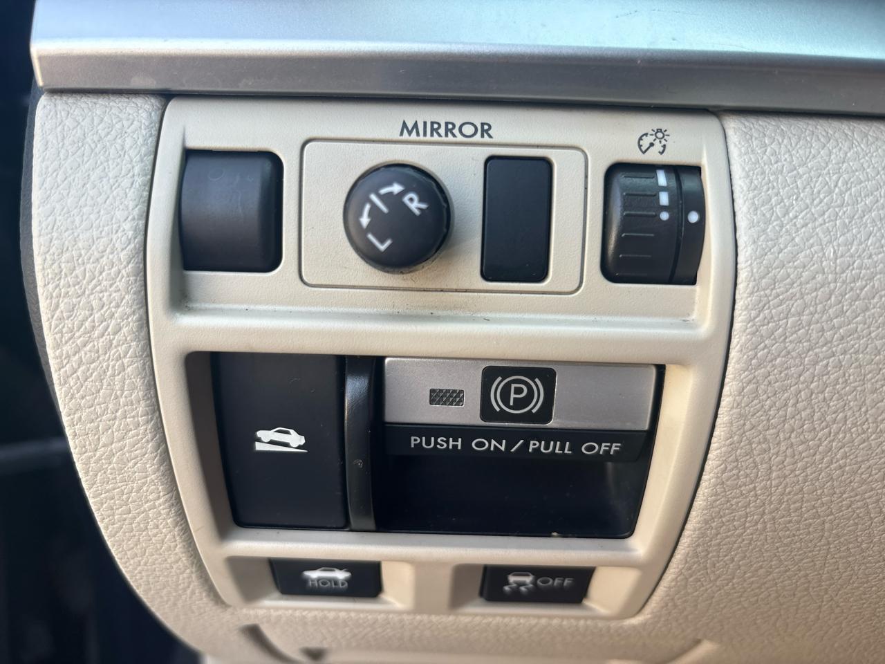 Subaru Legacy 4dr Sdn H4 Auto 2.5i Premium 2014