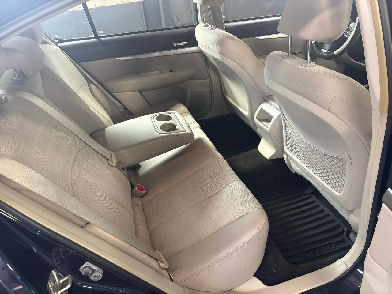 Subaru Legacy 4dr Sdn H4 Auto 2.5i Premium 2014