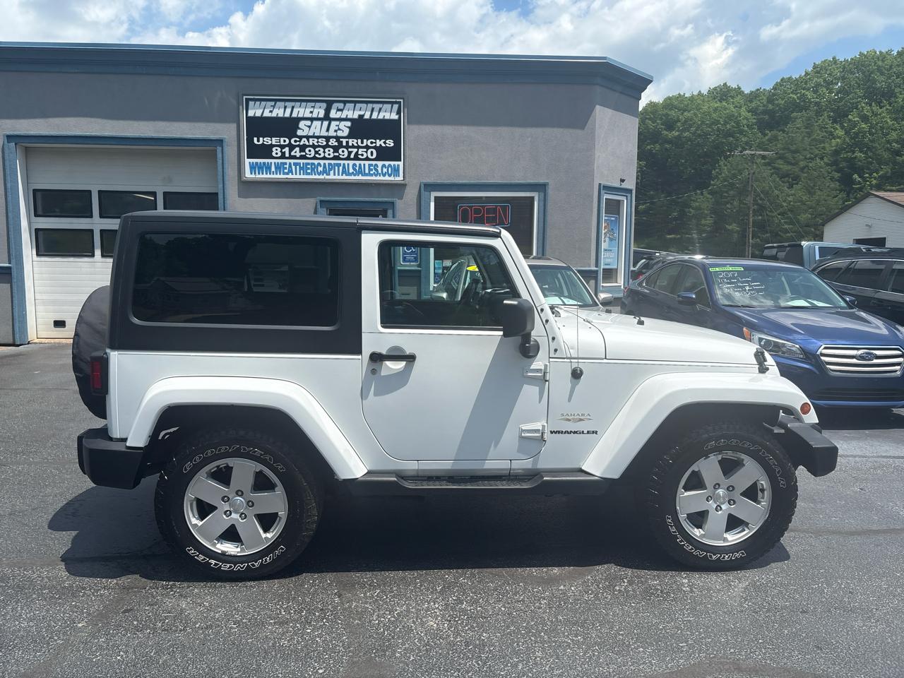 Jeep Wrangler 4WD 2dr Sahara 2012