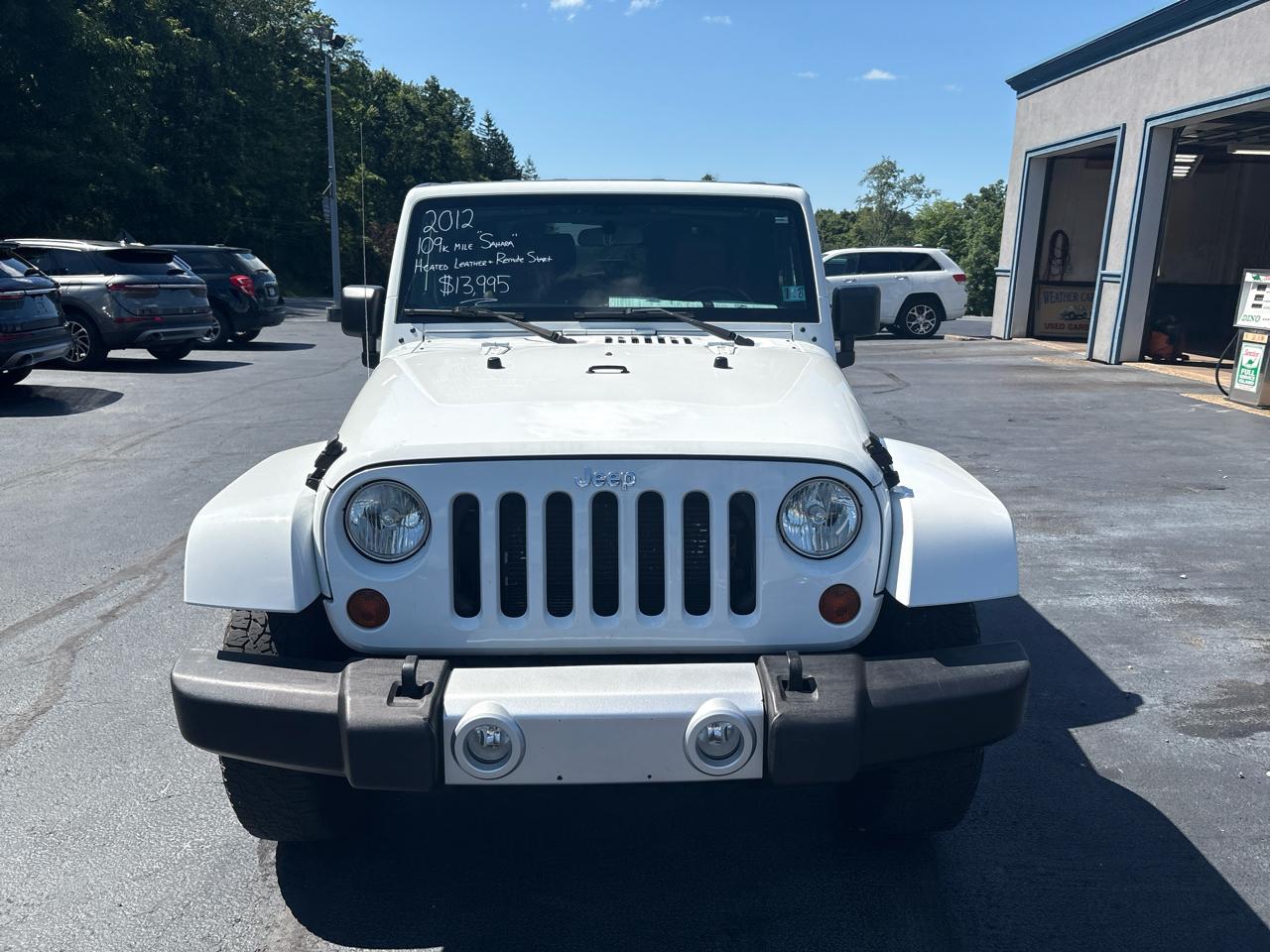 Jeep Wrangler 4WD 2dr Sahara 2012