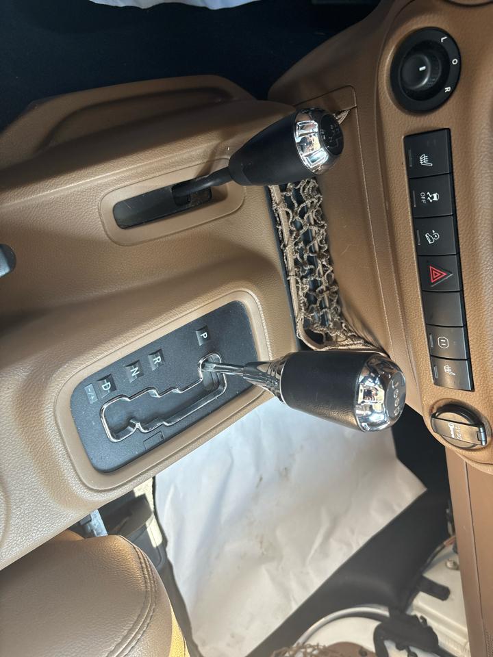 Jeep Wrangler 4WD 2dr Sahara 2012
