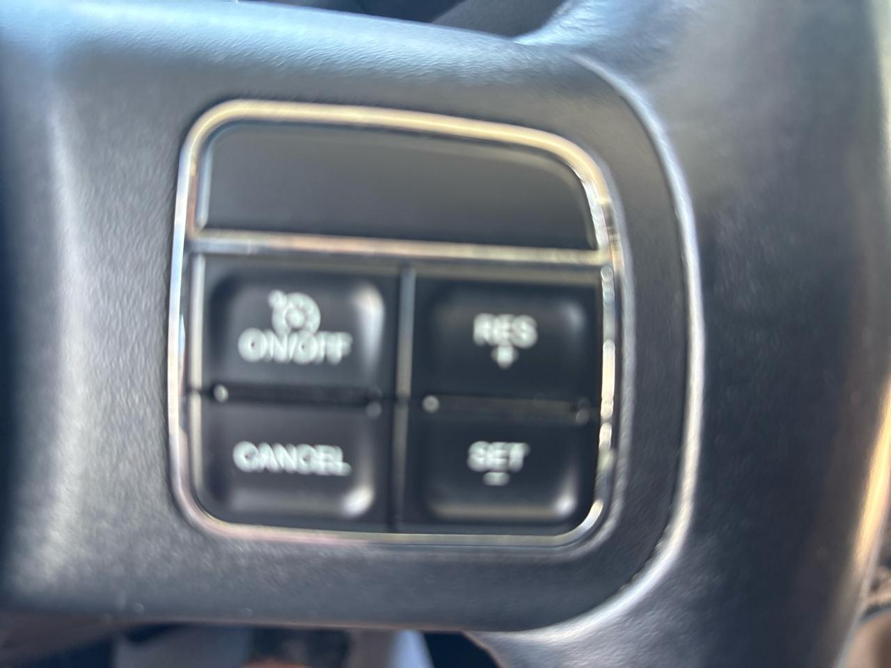 Jeep Wrangler 4WD 2dr Sahara 2012