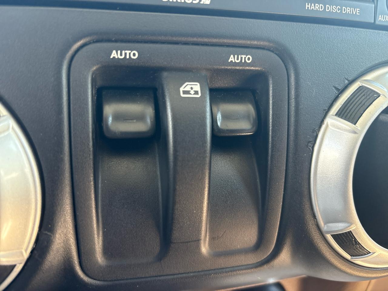 Jeep Wrangler 4WD 2dr Sahara 2012
