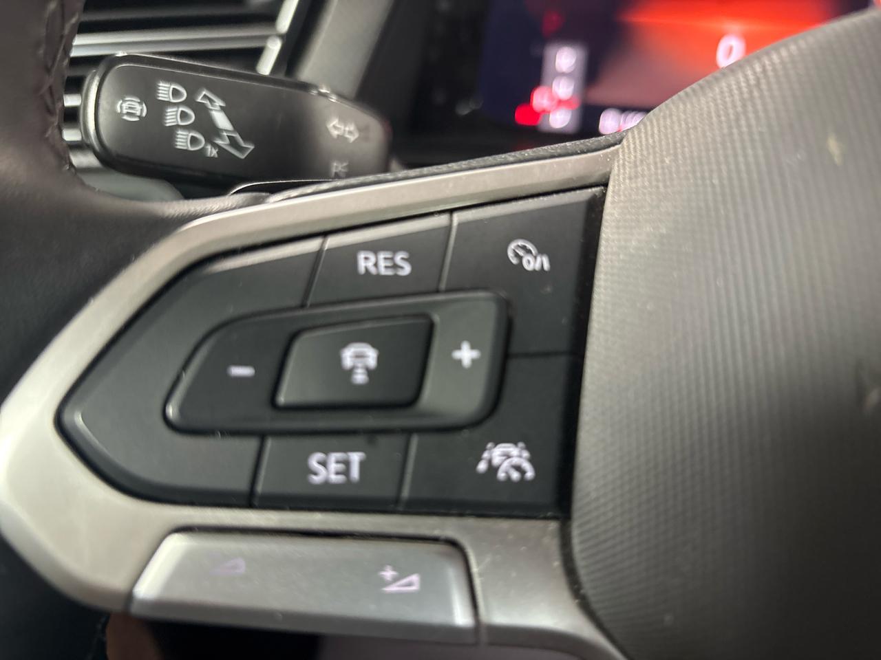 Volkswagen Atlas 2.0T Peak Edition SEL 4MOTION 2024