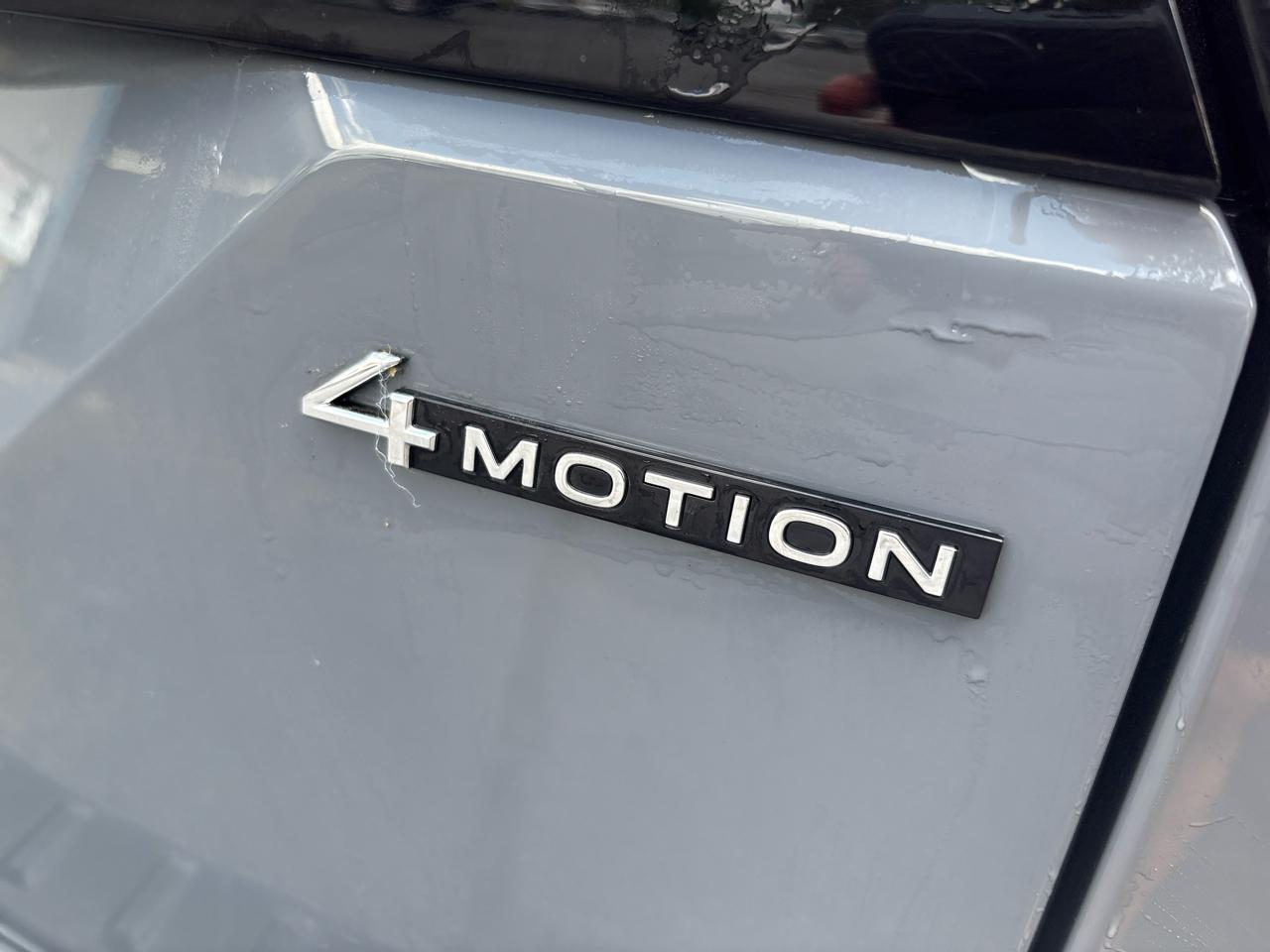 Volkswagen Atlas 2.0T Peak Edition SEL 4MOTION 2024