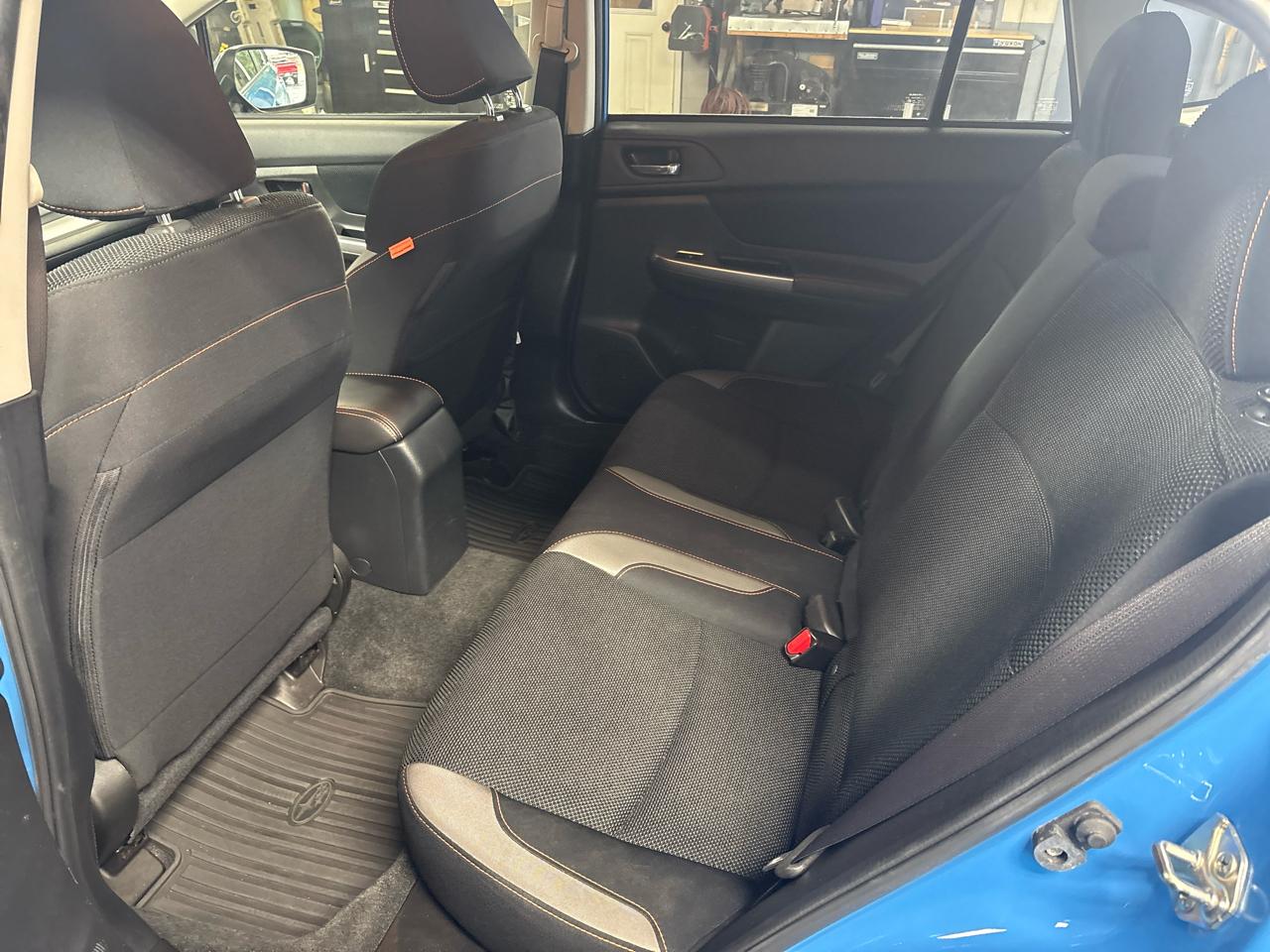 Subaru Crosstrek 2.0i Premium Manual 2017