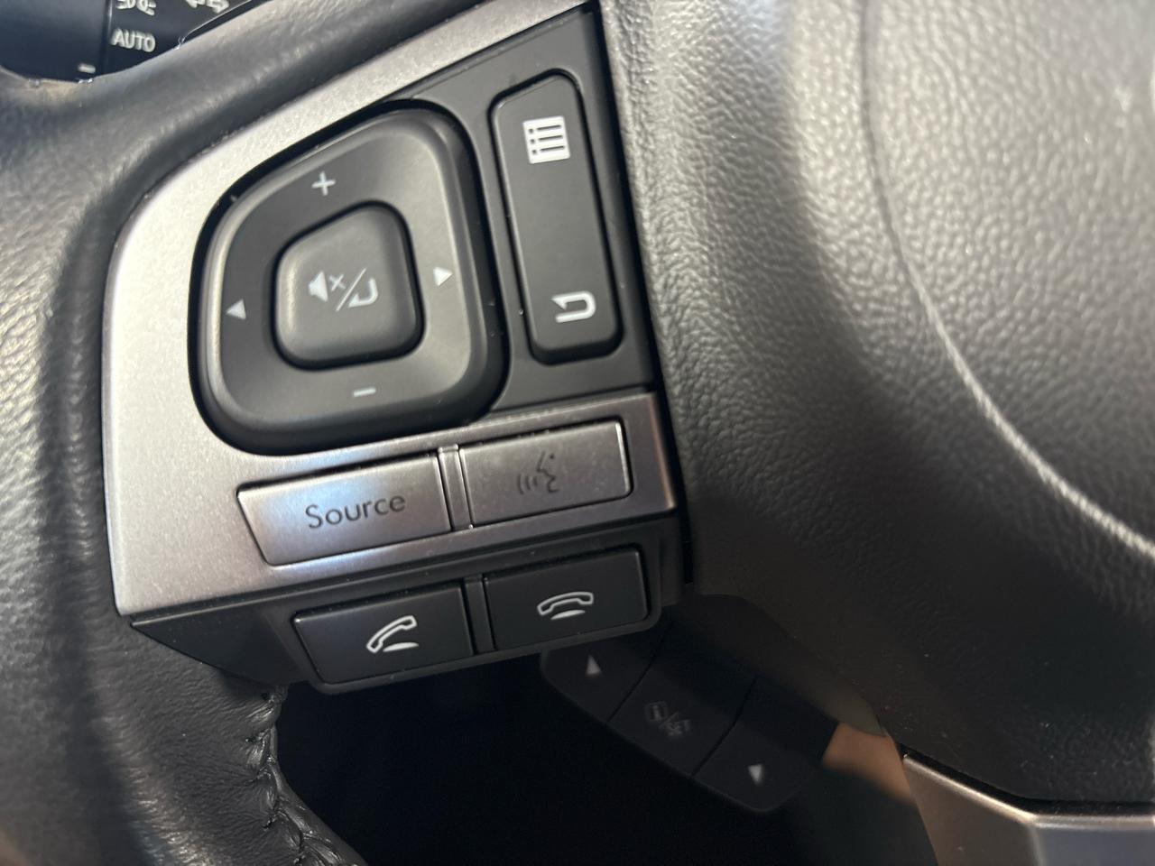 Subaru Legacy 4dr Sdn 2.5i Premium 2015